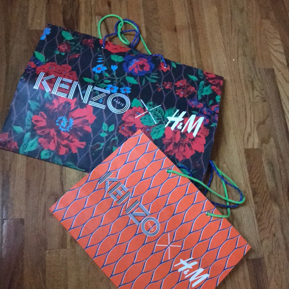 Kenzo for H&M Shopping Bags – Set of 2 Holiday Wrap